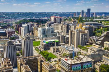 pittsburgh-pennsylvania-usa-skyline-over-the-oak-2026-04-13-23-42-40-utc